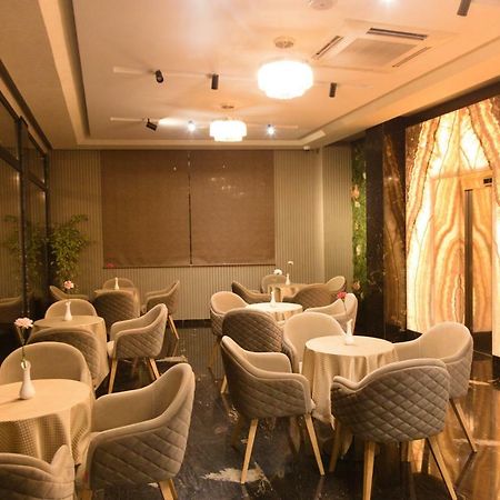 Emerald Boutique Hotel 티라나 외부 사진