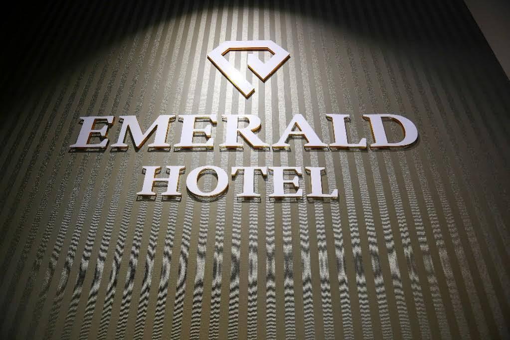 Emerald Boutique Hotel 티라나 외부 사진