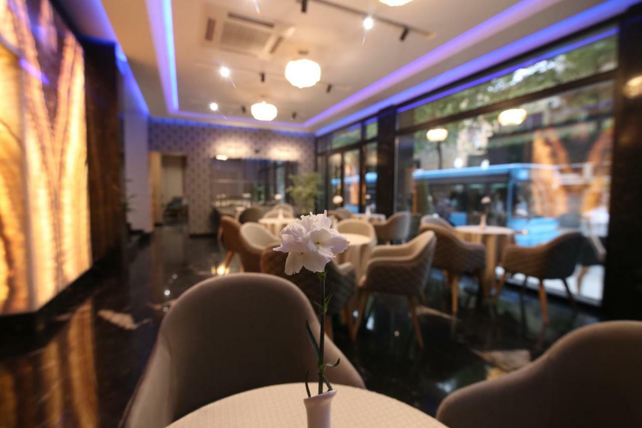 Emerald Boutique Hotel 티라나 외부 사진