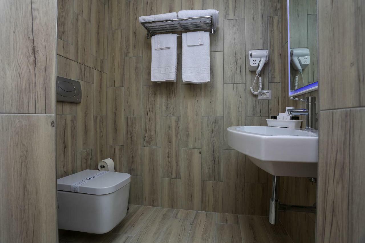 Emerald Boutique Hotel 티라나 외부 사진