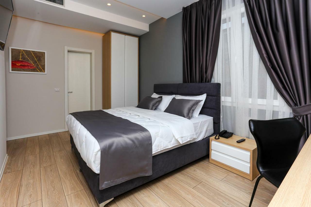Emerald Boutique Hotel 티라나 외부 사진