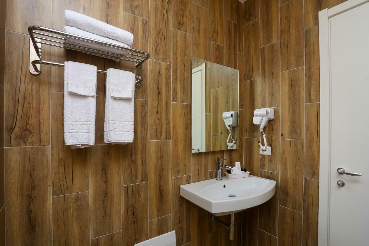Emerald Boutique Hotel 티라나 외부 사진