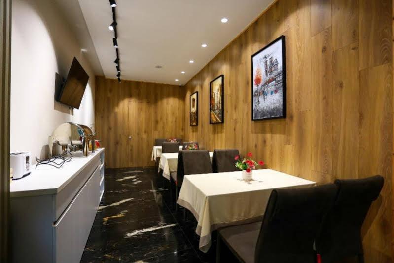 Emerald Boutique Hotel 티라나 외부 사진