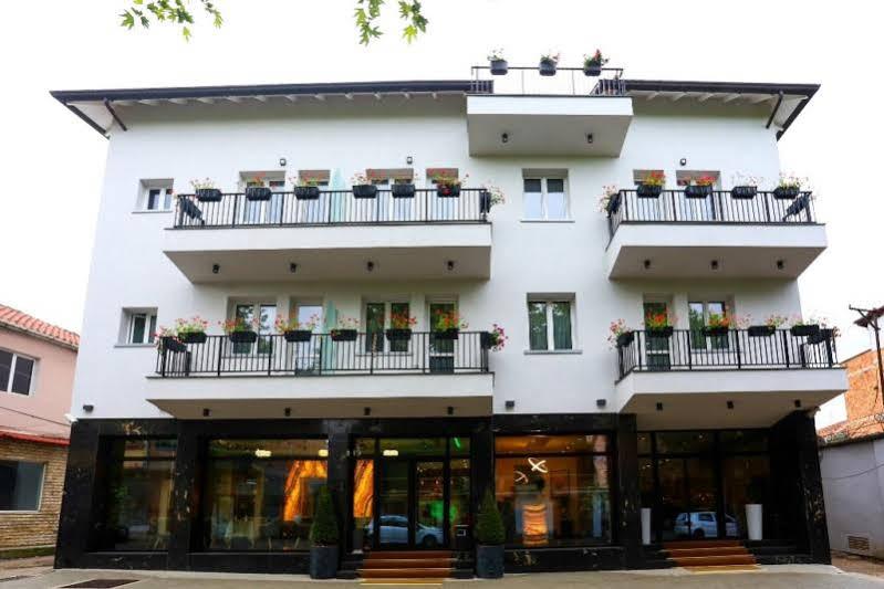 Emerald Boutique Hotel 티라나 외부 사진